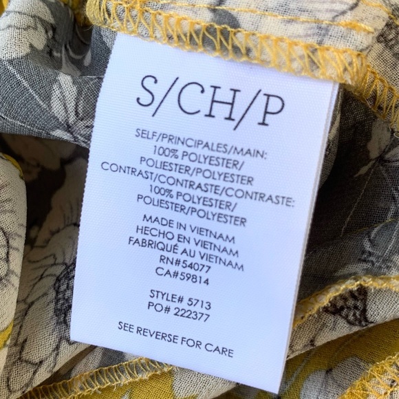 CABI Floral Tunic blouse in Small. Soft yellow and‎ gray that fades to d… - Picture 9 of 12